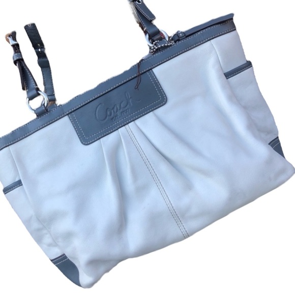 - Large F13759 Coach Leather bag shoulder white purse - Picture 1 of 6